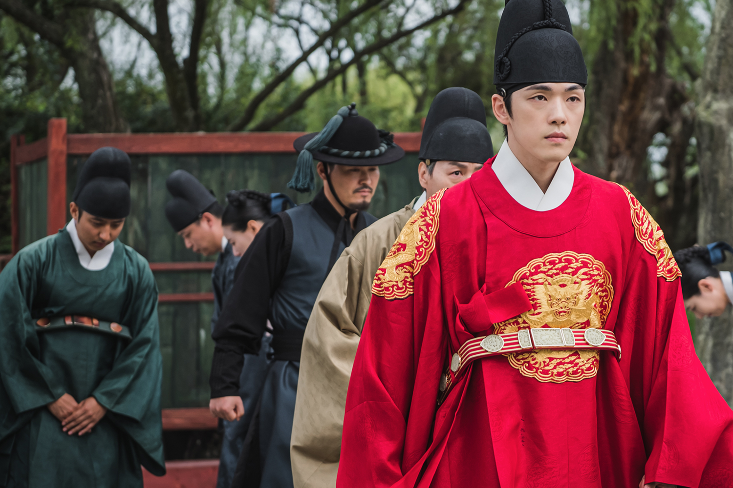 พระเจ้าชอลจงเป็นกษัตรย์องค์ที่ 25 ในรัชสมัยโชซอน ก่อนหน้านี้มีพระเจ้าซุนโจ