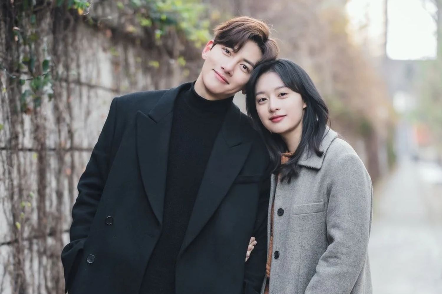 Korean couple in the winter, Lovestruck in the city, Lovestruck in the city main characters, kdrama