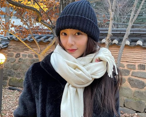 Koreans know how to stay both warm and fashionable during winter!