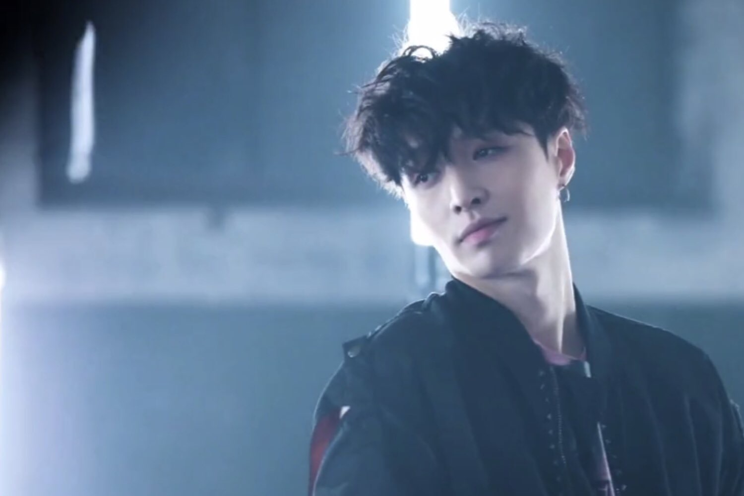 世界で最も美しい顔100人、世界で最もハンサムな顔100人、2025、2025年、韓国芸能、KPOP、韓国スター、韓国アイドル、韓国ニュース、BLACKPINK、Lisa、BTS、V