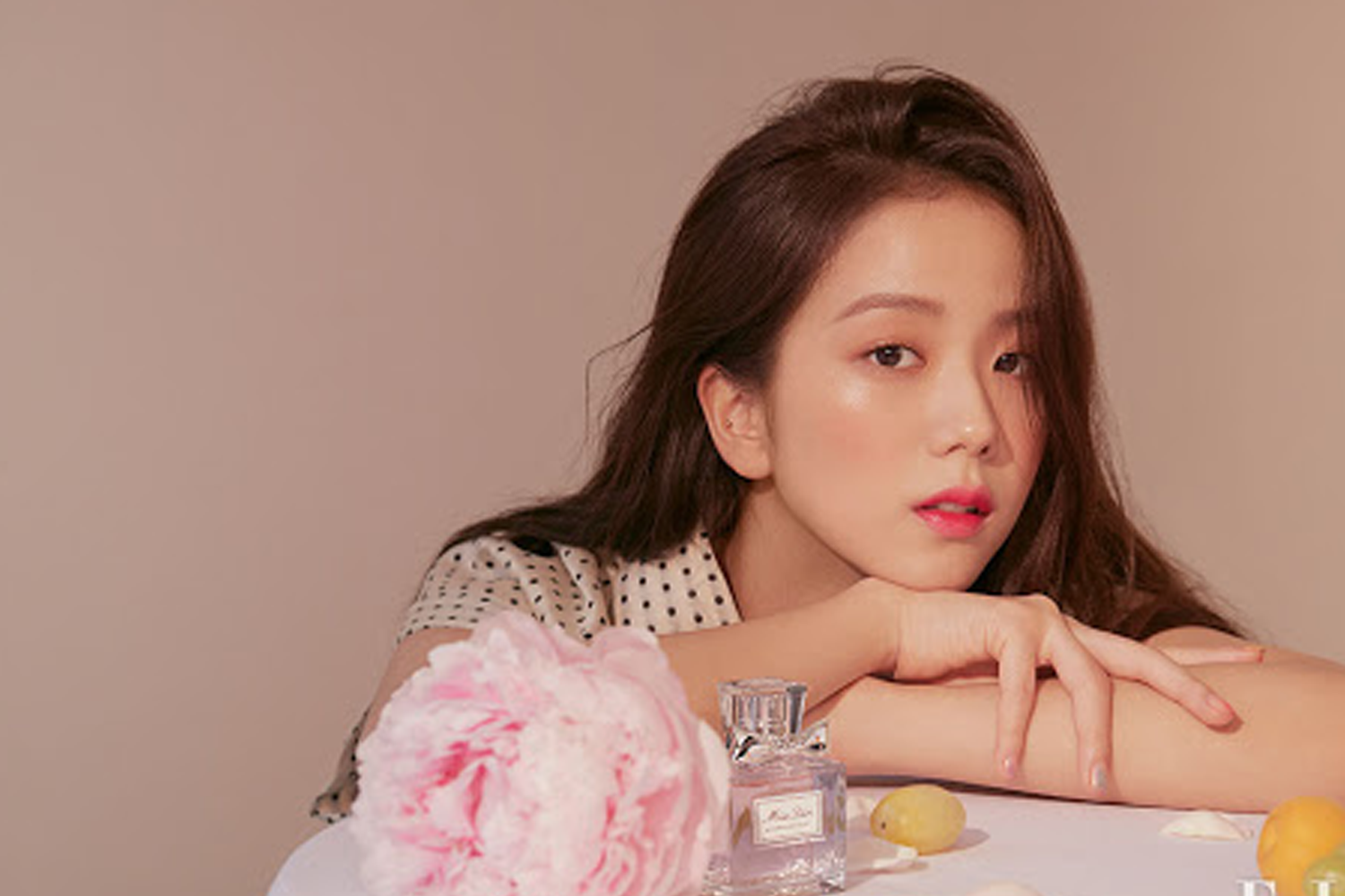 世界で最も美しい顔100人、世界で最もハンサムな顔100人、2025、2025年、韓国芸能、KPOP、韓国スター、韓国アイドル、韓国ニュース、BLACKPINK、Lisa、BTS、V