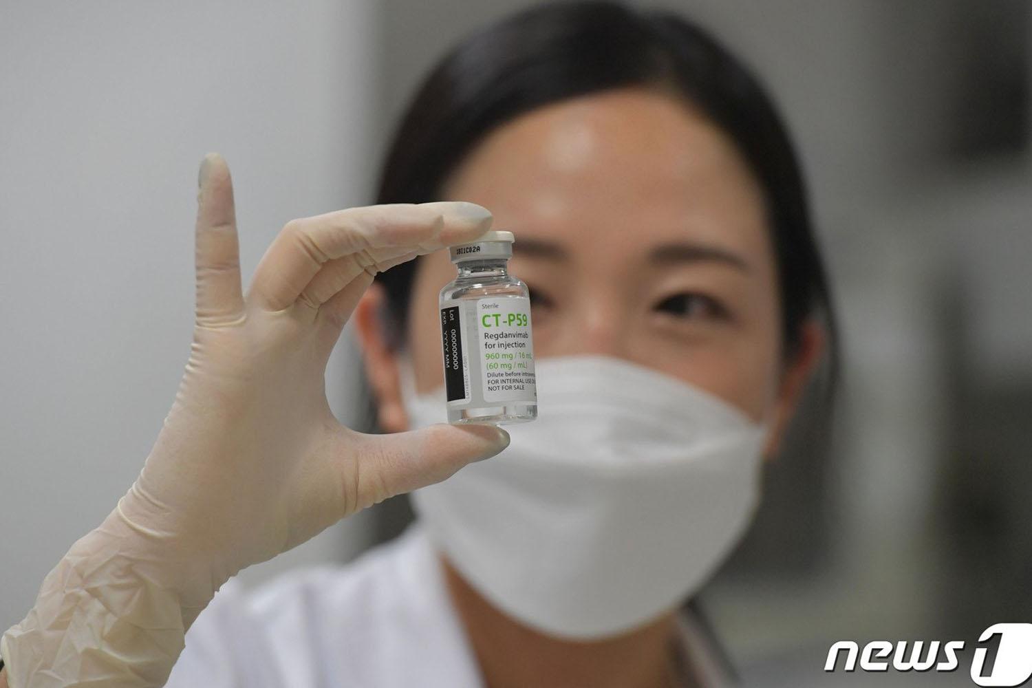 มีหลายฝ่ายกังวลว่ายา 100,000 โดสจะเพียงพอต่อจำนวนผู้ติดเชื้อในเกาหลีหรือไม่ 