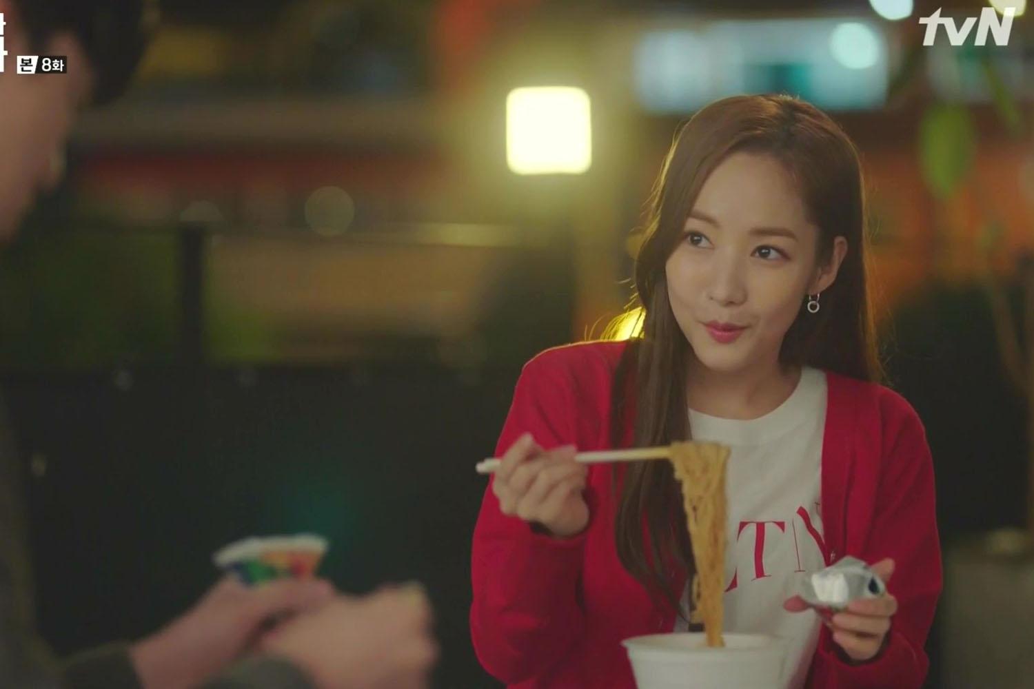 ไม่น่าเชื่อว่าอาหารธรรมดาอย่างรามยอนจะติดอันดับเมนูยอดนิยมของชาวต่างชาติ