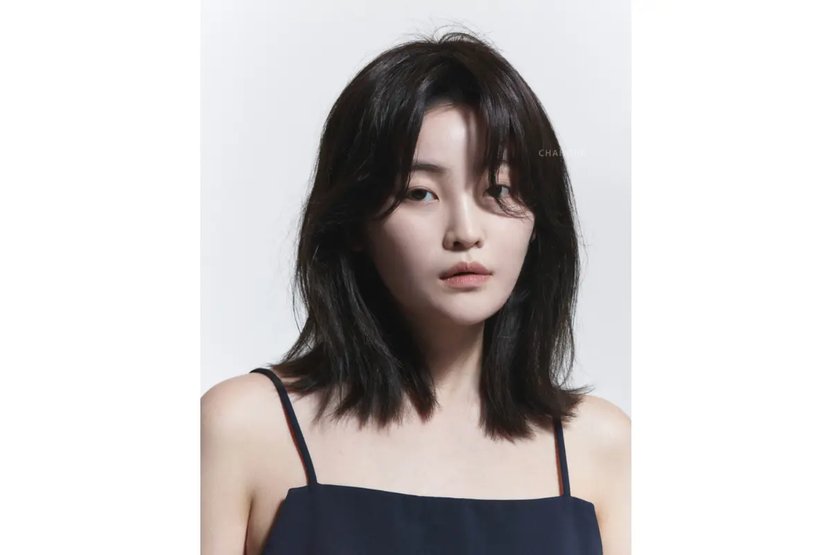 korean hairstyles medium length