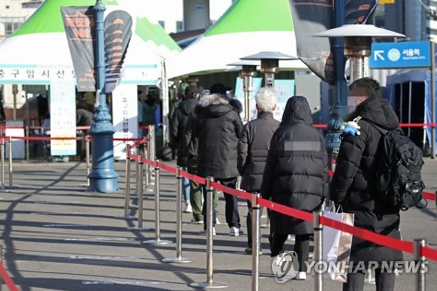 มากไปกว่านั้นภายในเวลา 24 ชั่วโมงพบว่ามีผู้เสียชีวิตจากการติดเชื้อโควิดอีก 20 ค