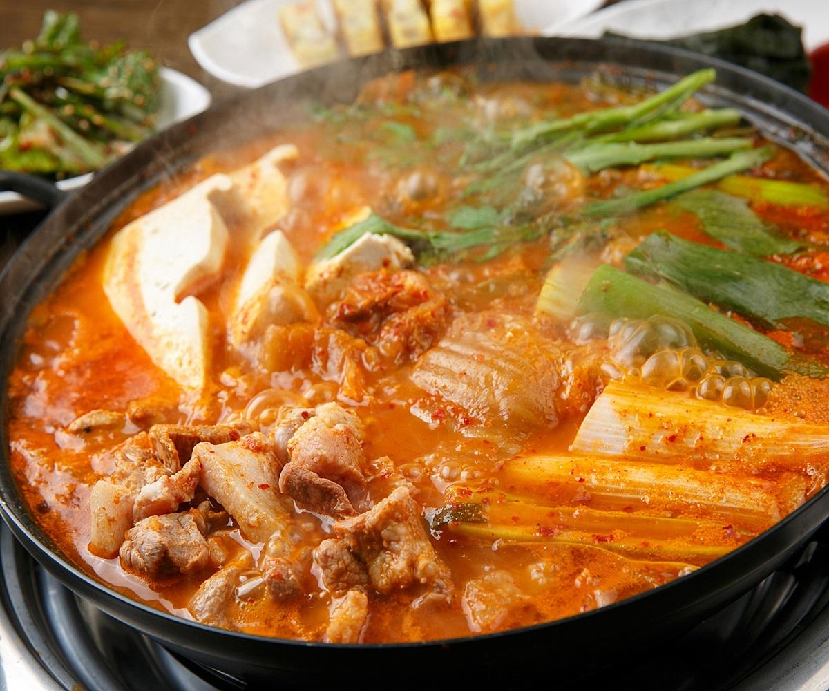 韓国文化、韓国デリバリー文化、韓国デリバリー、配達、ペダル、チキン、ジャージャー麺、チャンポン、ピザ、チャーハン、トッポギ、チョッパル、タンスユク、キムチチゲ、寿司、さしみ、刺身、デリバリーメニュー