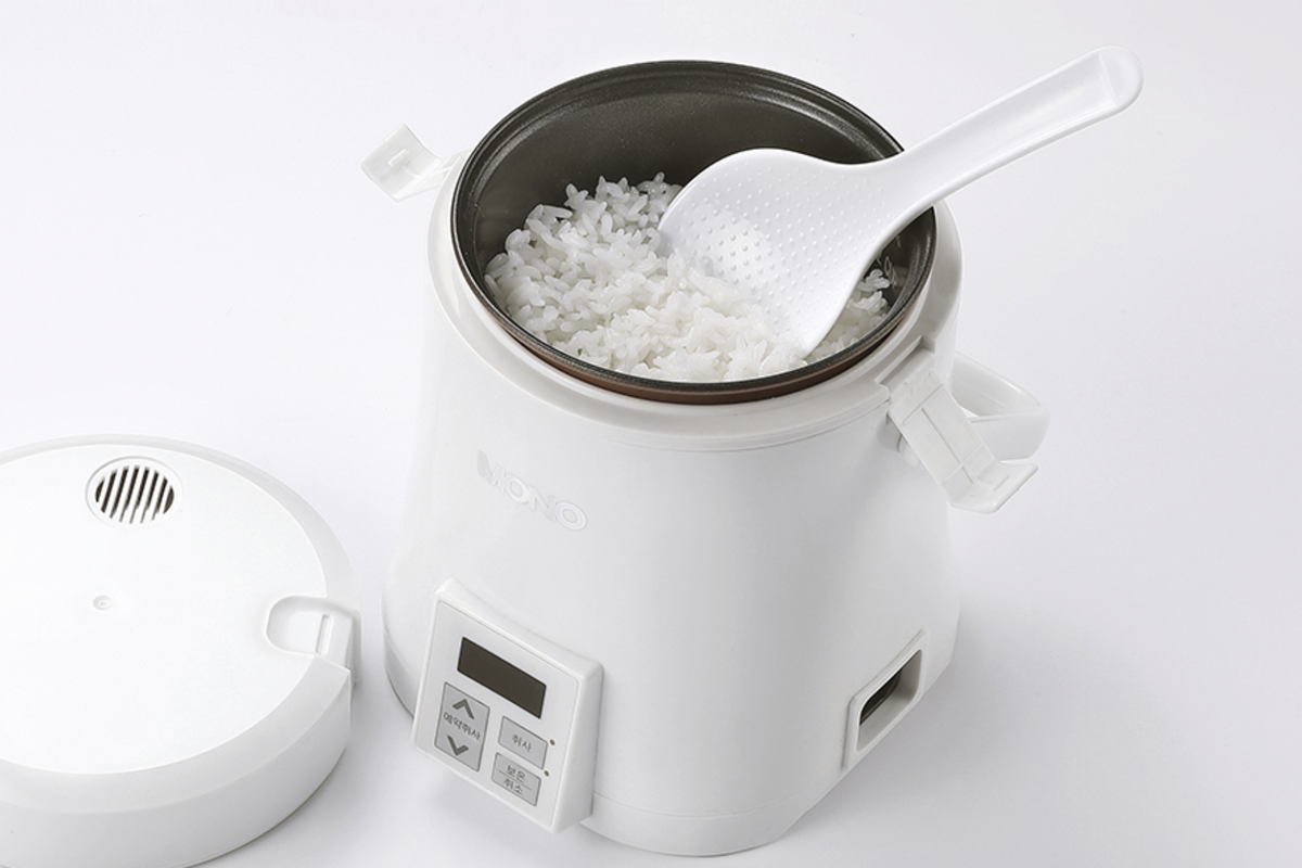 PN豐年小電鍋，專為小家庭和方便自炊而設計。