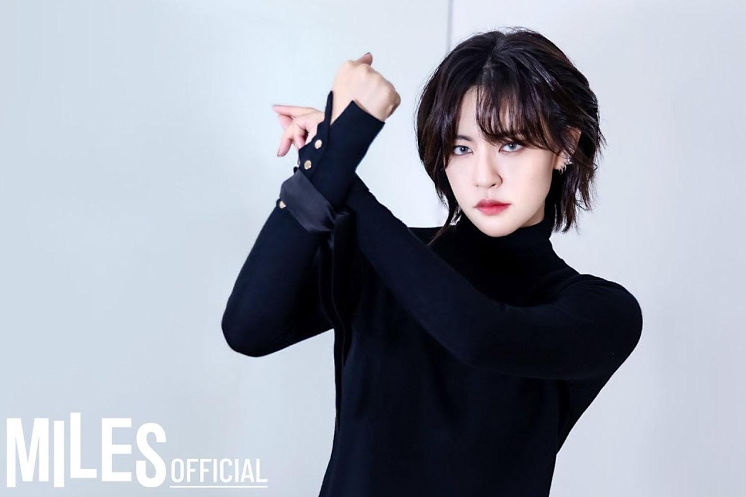 มิยา ถือเป็นสมาชิกวงที่อายุมากที่สุดและควบตำแหน่งเมนแดนซ์ของวงค่ะ 