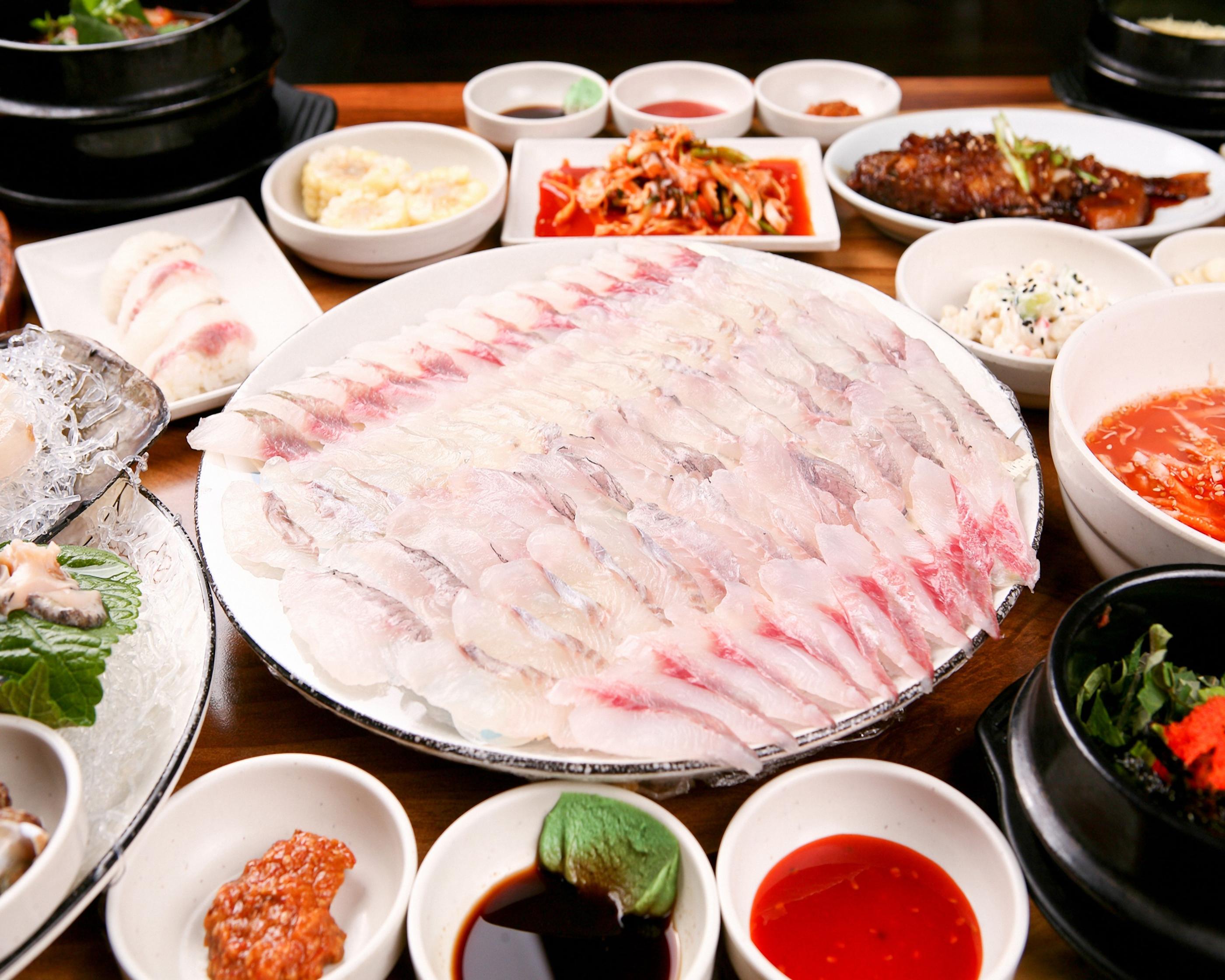 韓国文化、韓国の結婚式、韓国の占い、サジュ、韓国占いカフェ、韓国のカフェ、韓国人、フェ、韓国の刺身、韓国式刺身