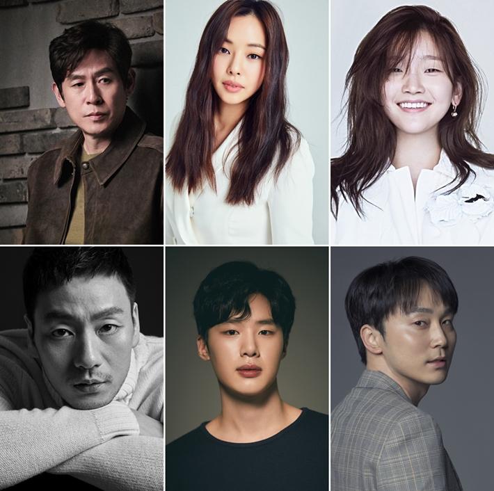 ソル・ギョング、イ・ハニ、パク・ソダム、パク・ヘス、キム・ドンヒ、ソ・ヒョヌが映画「幽霊」のキャストとして紹介されている画像。俳優たちの顔はぼやけている。