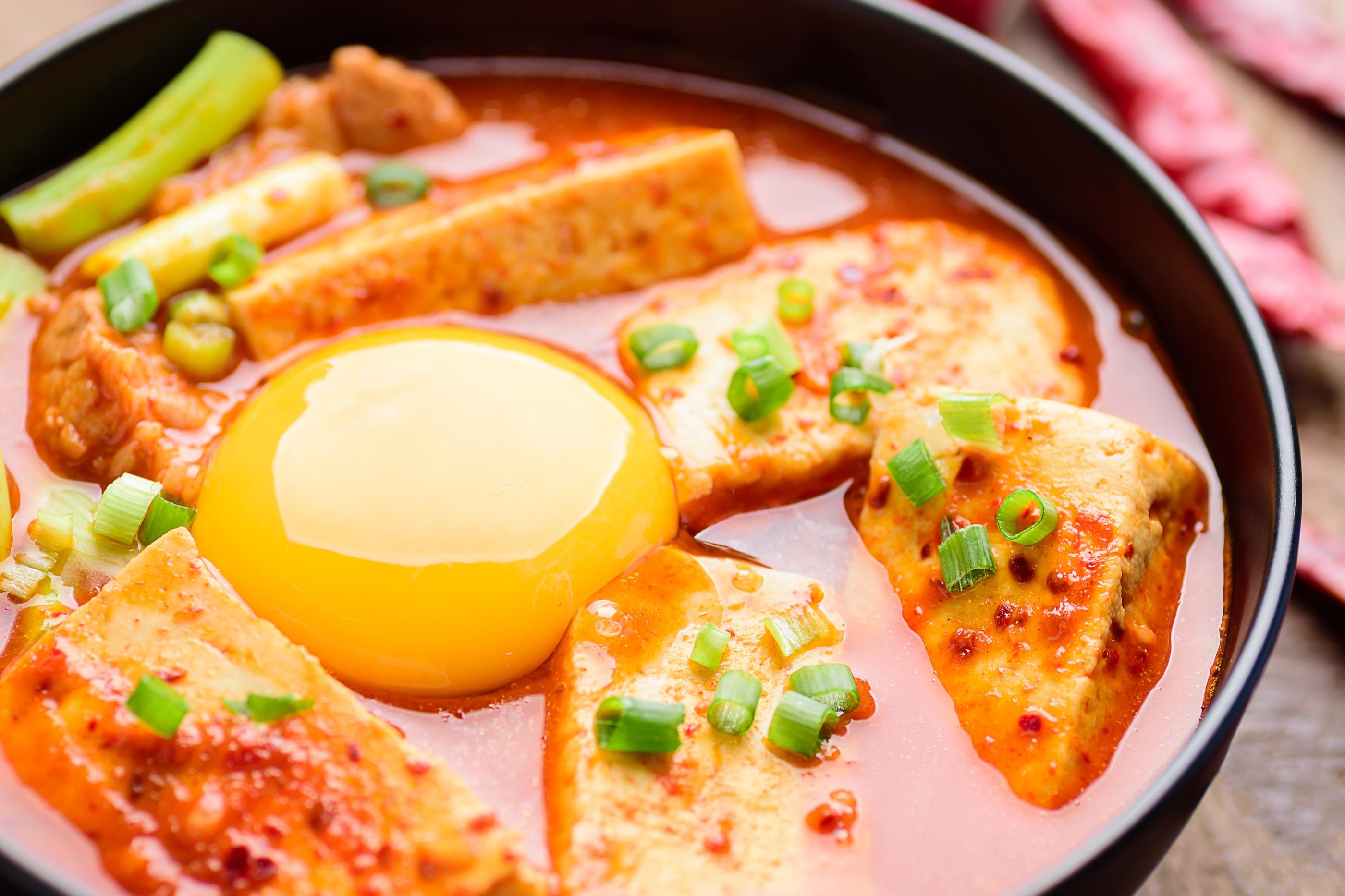 韓国の直箸文化、共有料理を共有するための基本的な食事マナー。