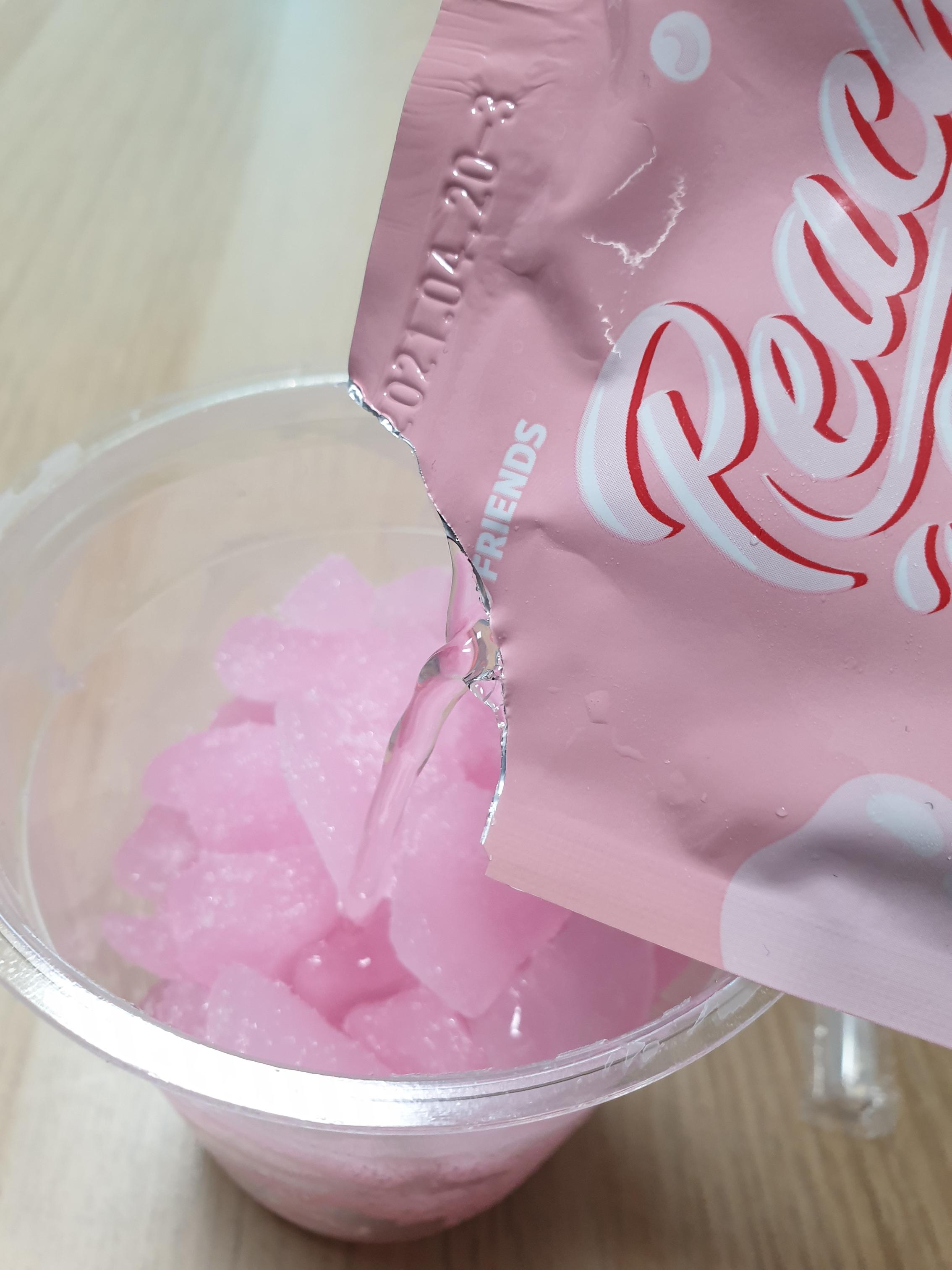 韓国、韓国カフェ、韓国コーヒー、韓国コンビニ、コンビニ、コンビニカフェ、セブンカフェ、コンビニコーヒー、アイスカップ、氷カップ、韓国飲料