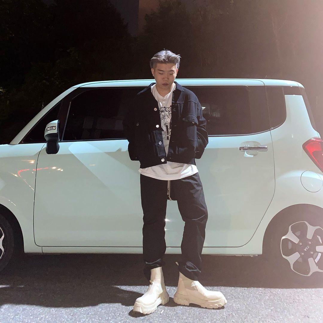 changmo bên xe ô tô