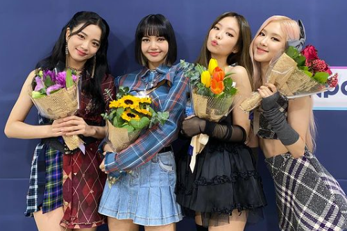 韓国、KPOP、韓国アイドル、グループ名、候補名、候補、ブラックピンク、ブルピン、BLACKPINK、マグナム、モンスターエックス、MONSTA X、ハイトップ、K.Will、ヨジャチング、GFRIEND、(世界平和、守護天使、インフィニット、INFINITE、北斗七星、ブラックベリー、BTOB、アリラン、ママムー、MAMAMOO、ペッコブ、東方神起、東方不敗、五臓六腑、ジョンモッコ