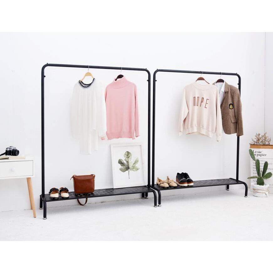 treo quần áo riêng trong ngày bụi mịn