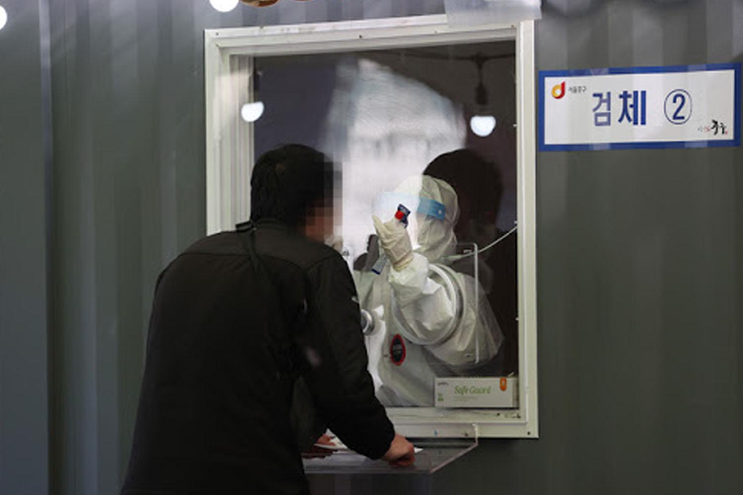 สถานการณ์ทุกอย่างมีแนวโน้มที่ดีขึ้นเนื่องจากมีการพบจำนวนผู้ติดเชื้อรายวัน