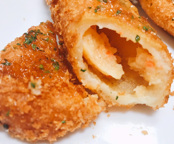 韓国パリバケットの中身柔らかいジャガイムースとチーズのグルメパン。