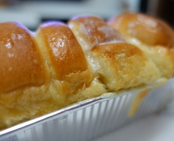 スライスしやすい大きさの柔らかい韓国練乳ブレッド。