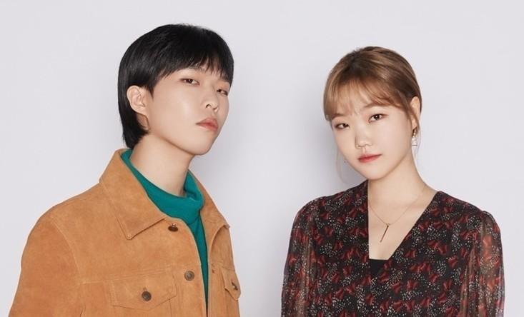 AKMU、YGと5年の再契約｢他の会社に行く考えをしたことがない｣