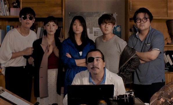 ｢3日で撮影｣…チョ･ビョンギュ｢この中に宇宙人がいる｣奇跡のような公開