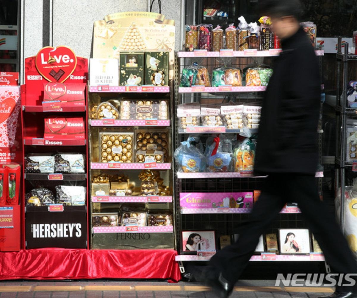 韓国文化、韓国記念日、韓国イベント、韓国カップル、バレンタインデー、ホワイトデー、ブラックデー、ローズデー、ペペロデー、サムギョプサルデー、告白デー