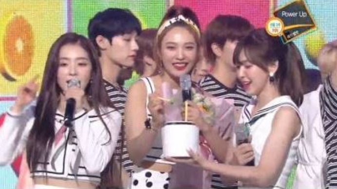 韓国、ミュージックバンク、エムネット、Mnet、韓国アイドル、KPOP、アイドル公約、公約、1位、バンタン、防弾少年団、BTS、逆立ち、人間橋、ファサ、モッパン、チョンハマネージャー、チョンハ、マネージャー、サムルノリ