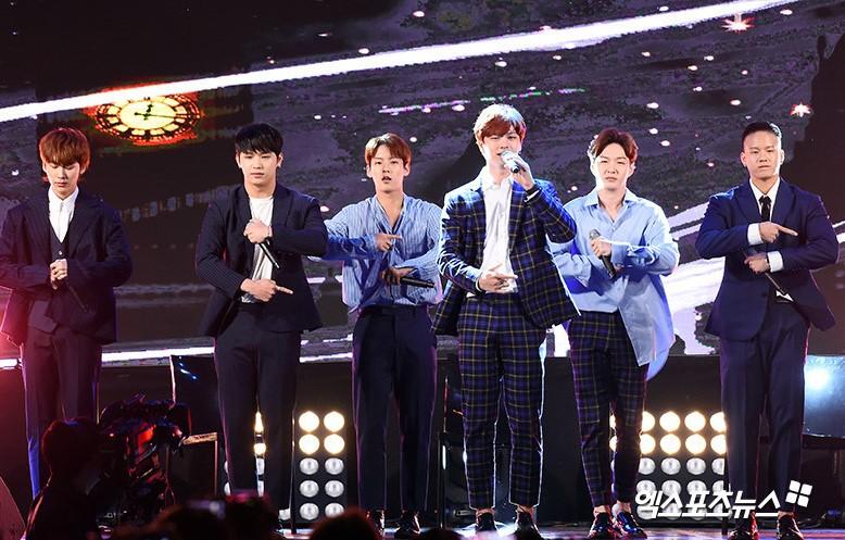 韓国、ミュージックバンク、エムネット、Mnet、韓国アイドル、KPOP、アイドル公約、公約、1位、バンタン、防弾少年団、BTS、逆立ち、人間橋、ファサ、モッパン、チョンハマネージャー、チョンハ、マネージャー、サムルノリ