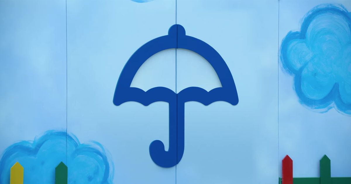 Netflix squid game korean drama 2026 editing mistake, umbrella shape