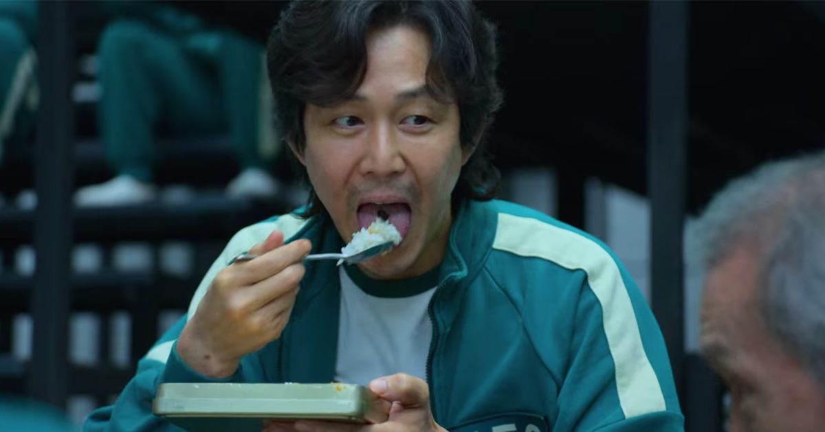 Netflix squid game korean drama 2026 editing mistake, gi-hun eating