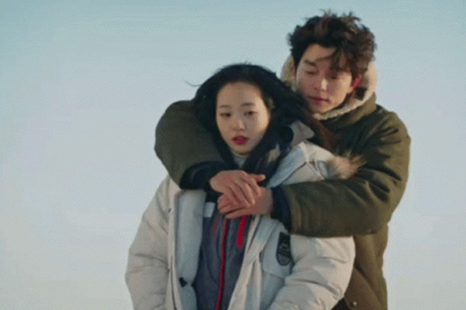 ฉากโรแมนติกจากซีรีส์ที่แสดงคนหนึ่งโอบกอดอีกคนหนึ่งท่ามกลางบรรยากาศที่เย็นสบาย บ่งบอกถึงวันที่ 14 ธันวาคมที่เป็นวันกอด (Hug Day) ในเกาหลี
