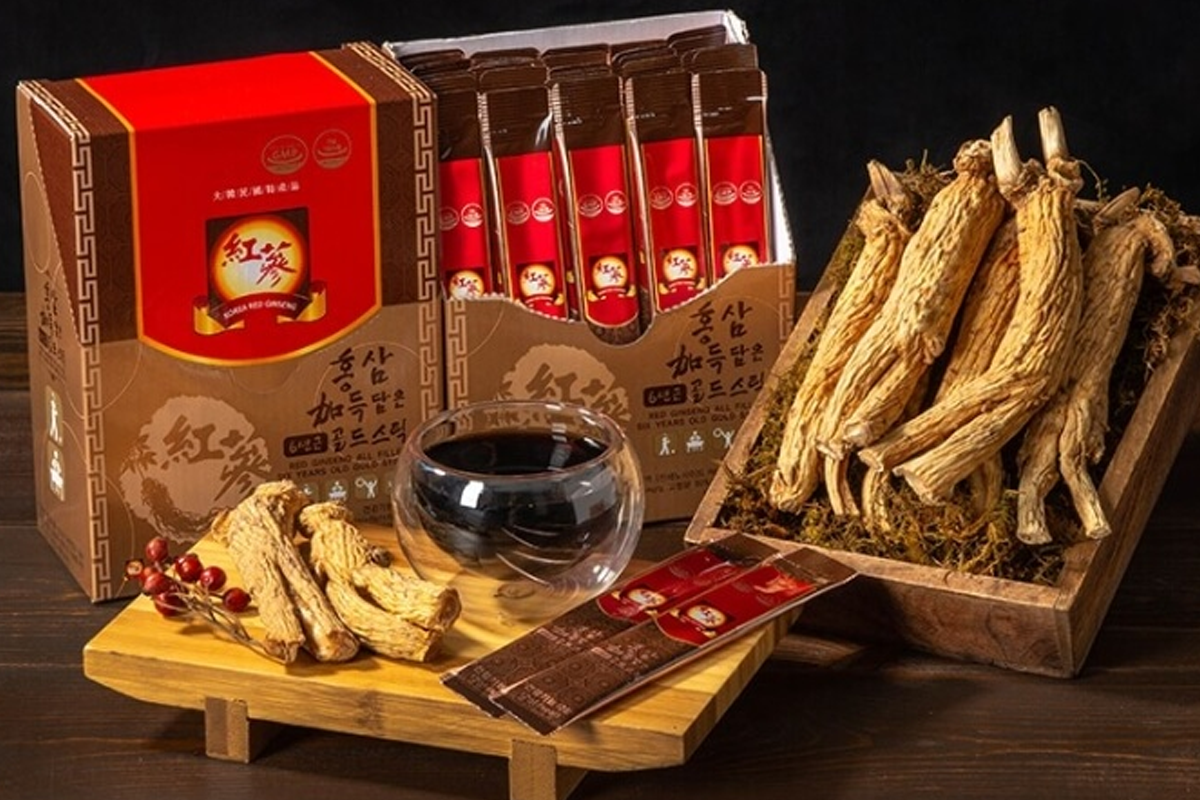 韩国新年礼物健康食品礼盒，含有正官庄红参，适合送给长辈表达健康祝愿。