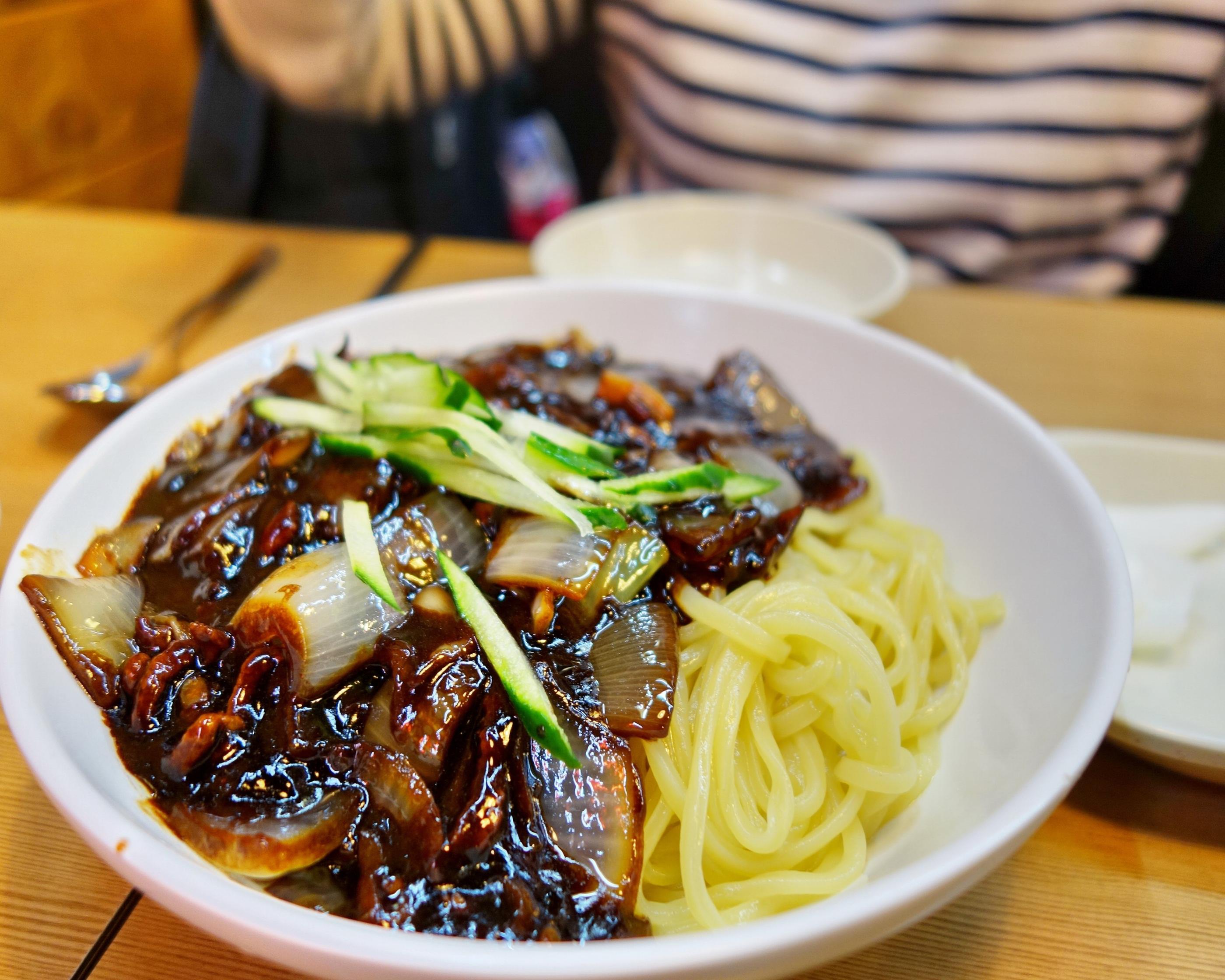 韓国人、韓国文化、韓国の子どもたち、韓国の子ども、ジャージャー麺、韓国ラーメン、韓国ドラマ