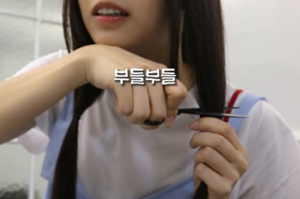 韓国、韓国ファッション、韓国ヘア、韓国ヘアスタイル、韓国ヘアカタログ、韓国女優髪、韓国女優、髪、ヘアスタイル、ヘア、韓国ムルギョル、ムギョルパーマ、ムルギョルパーマ、韓国パーマ、韓国美容室、韓国美容院、韓国カット、ショートヘア、ショート、Cカール、パクシネ、カンハンナ、ハンヒョジュ、IU、ヘリ、コジュニ、ソンヘギョ、ハンソヒ、キムテリ