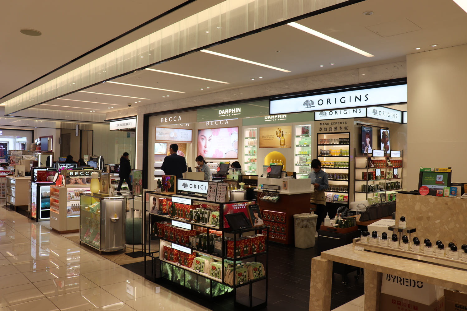 ソウル ショッピング ショッピング名所 免税店 明洞 明洞ショッピング 釜山 釜山ショッピング 新世界免税店 新世界百貨店 韓国免税店