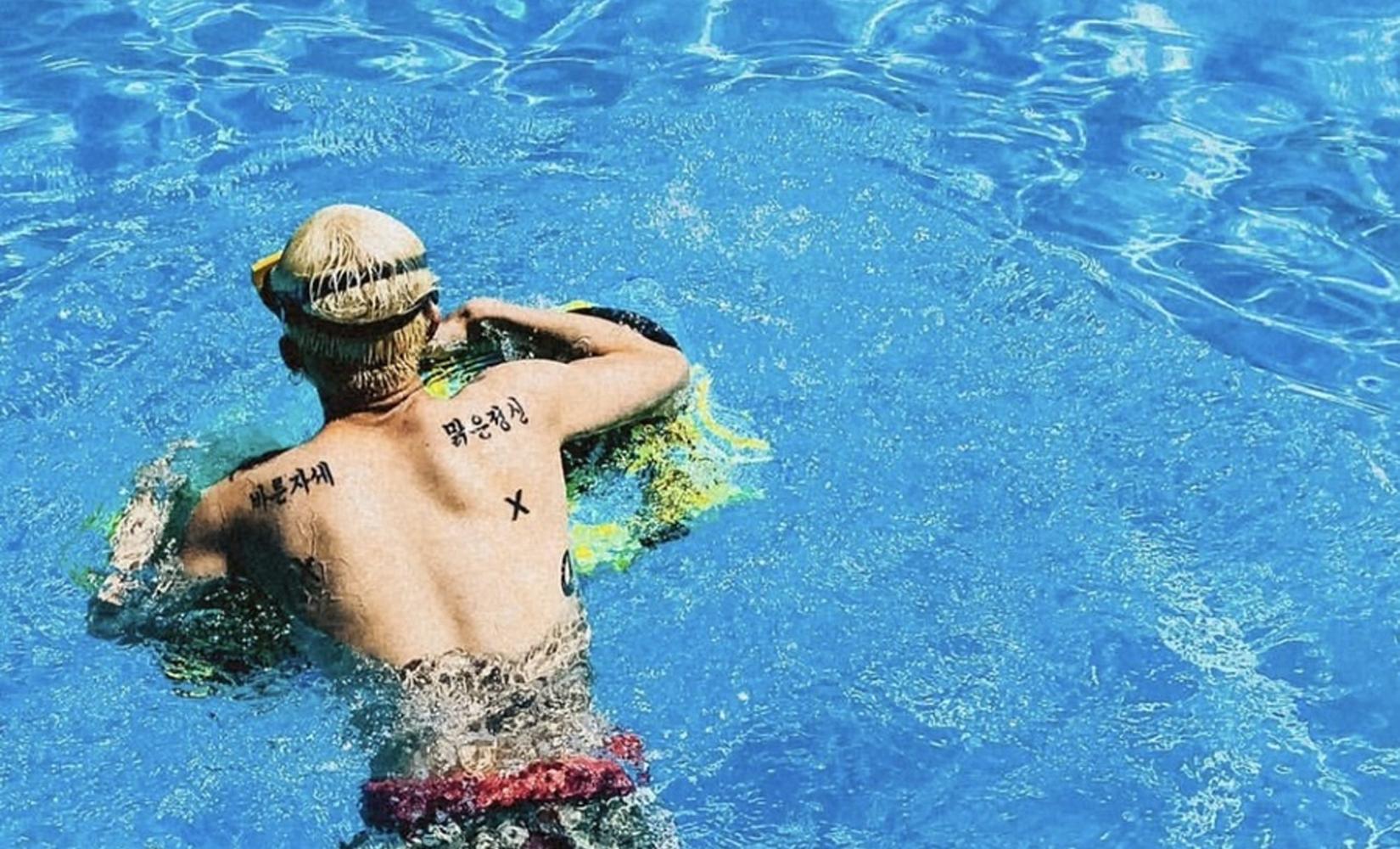 韓國明星又靚又有意思嘅紋身