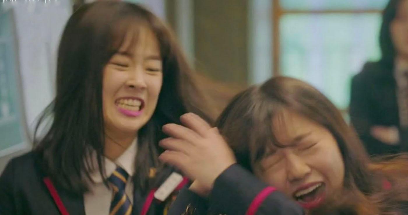 คนดังและข่าวลือเรื่องการกลั่นแกล้ง