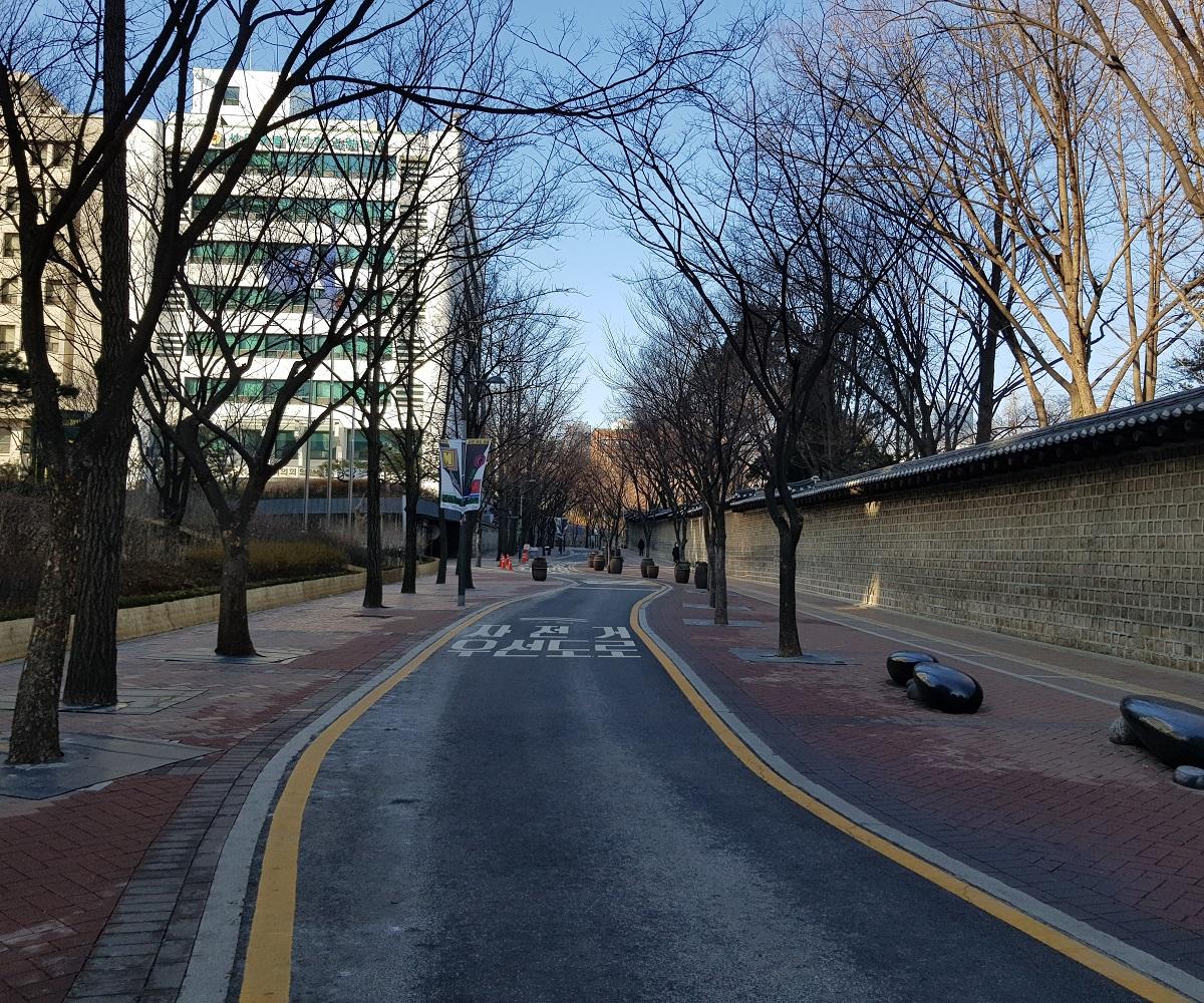 トッケビ、韓国ドラマ、韓国ドラマロケ地、トッケビロケ地、トッケビ撮影地、ソウル、ソウル旅行、韓国旅行、ソウル観光、トッケビツアー、コン・ユ、キム・ゴウン、イ・ドンウク、ユ・インナ、BBQチキン、BBQチキンデリバリー、ユク・ソンジェ、徳寿宮