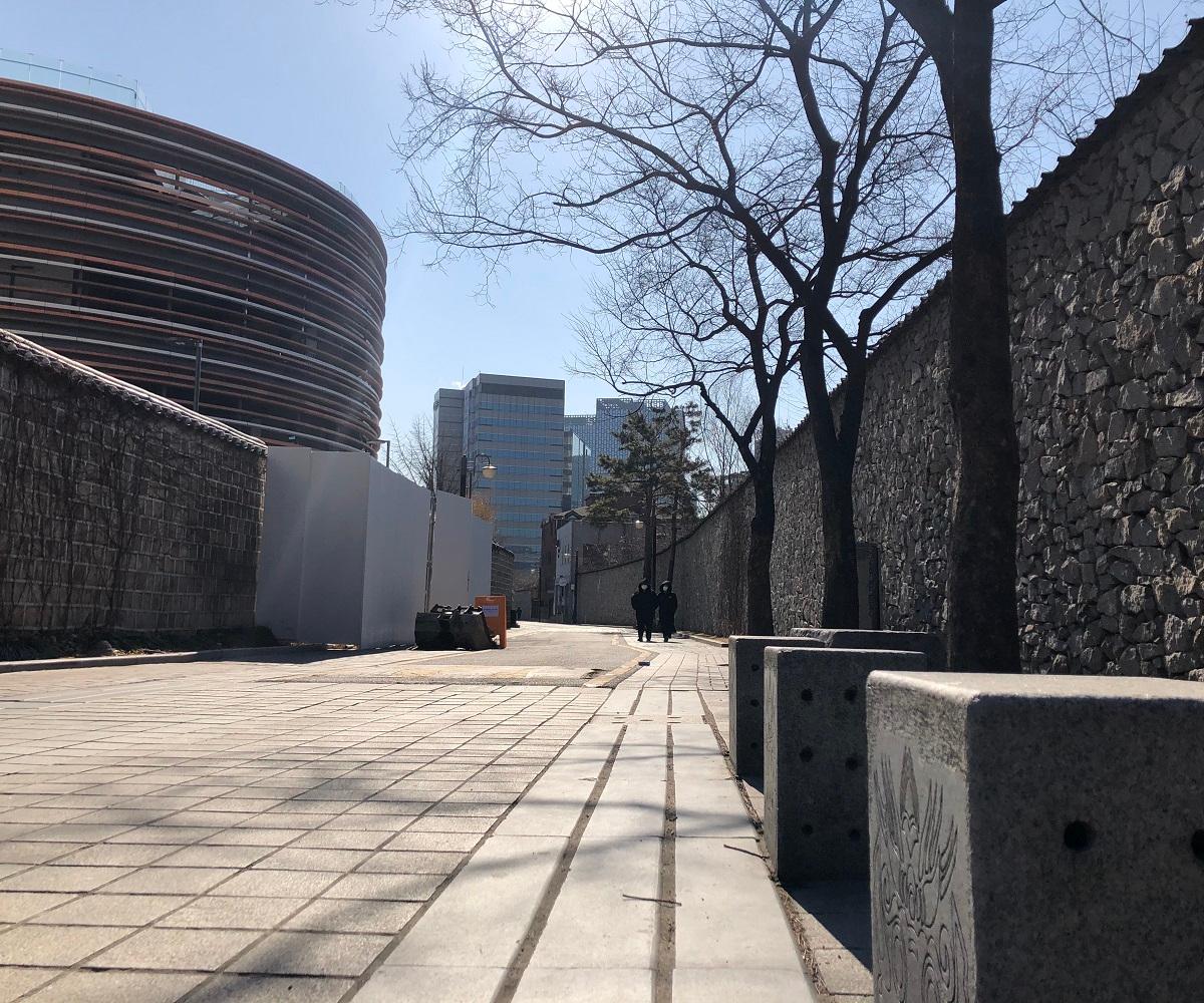 トッケビ、韓国ドラマ、韓国ドラマロケ地、トッケビロケ地、トッケビ撮影地、ソウル、ソウル旅行、韓国旅行、ソウル観光、トッケビツアー、コン・ユ、キム・ゴウン、イ・ドンウク、ユ・インナ、BBQチキン、BBQチキンデリバリー、ユク・ソンジェ、徳寿宮