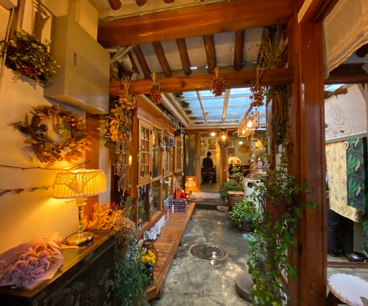 トッケビ、韓国ドラマ、韓国ドラマロケ地、トッケビロケ地、トッケビ撮影地、ソウル、ソウル旅行、韓国旅行、ソウル観光、トッケビツアー、コン・ユ、キム・ゴウン、イ・ドンウク、ユ・インナ、BBQチキン、BBQチキンデリバリー、ユク・ソンジェ、徳寿宮