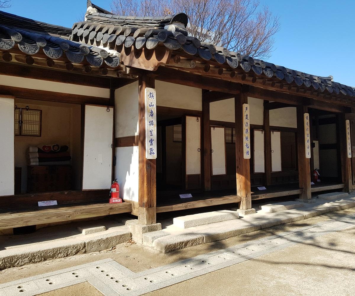 トッケビ、韓国ドラマ、韓国ドラマロケ地、トッケビロケ地、トッケビ撮影地、ソウル、ソウル旅行、韓国旅行、ソウル観光、トッケビツアー、コン・ユ、キム・ゴウン、イ・ドンウク、ユ・インナ、BBQチキン、BBQチキンデリバリー、ユク・ソンジェ、徳寿宮