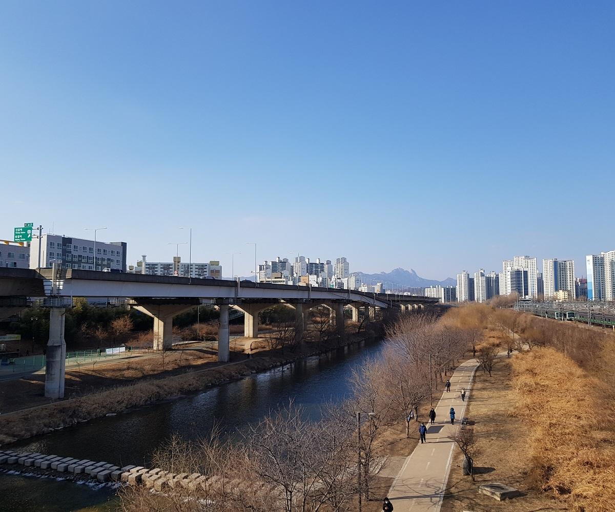 トッケビ、韓国ドラマ、韓国ドラマロケ地、トッケビロケ地、トッケビ撮影地、ソウル、ソウル旅行、韓国旅行、ソウル観光、トッケビツアー、コン・ユ、キム・ゴウン、イ・ドンウク、ユ・インナ、BBQチキン、BBQチキンデリバリー、ユク・ソンジェ、徳寿宮