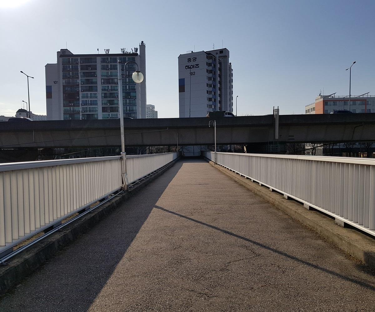 トッケビ、韓国ドラマ、韓国ドラマロケ地、トッケビロケ地、トッケビ撮影地、ソウル、ソウル旅行、韓国旅行、ソウル観光、トッケビツアー、コン・ユ、キム・ゴウン、イ・ドンウク、ユ・インナ、BBQチキン、BBQチキンデリバリー、ユク・ソンジェ、徳寿宮