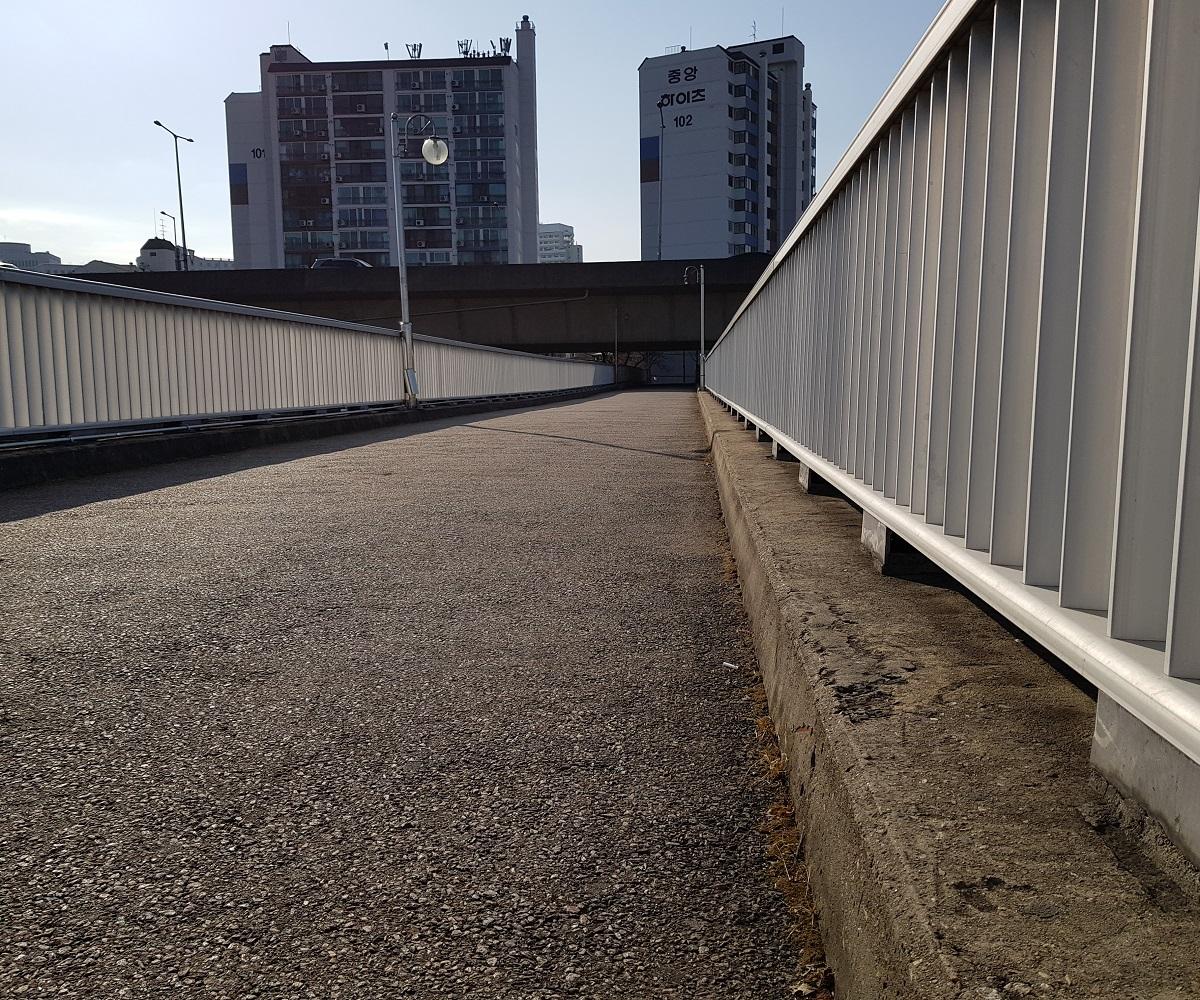 トッケビ、韓国ドラマ、韓国ドラマロケ地、トッケビロケ地、トッケビ撮影地、ソウル、ソウル旅行、韓国旅行、ソウル観光、トッケビツアー、コン・ユ、キム・ゴウン、イ・ドンウク、ユ・インナ、BBQチキン、BBQチキンデリバリー、ユク・ソンジェ、徳寿宮