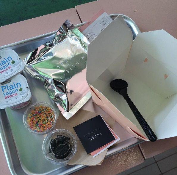 Sealed packaging at Midnight in Seoul café, perfect for carrying cereal home without losing freshness or flavor.