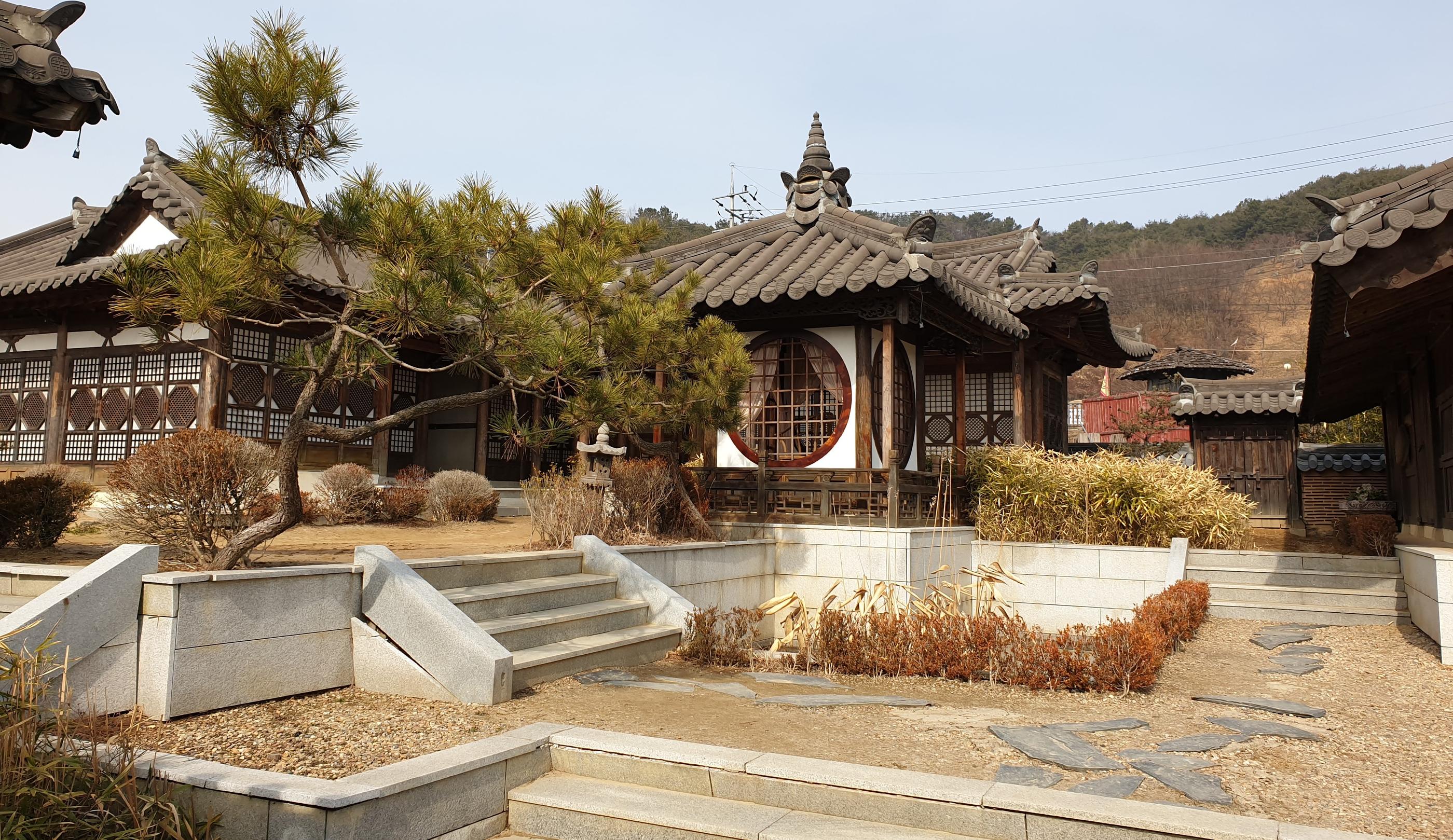 韓国ドラマ、麗〜花萌ゆる8人の皇子たち〜、麗、レイ、アイユ、イジュンギ、カンハヌル、月の恋人、ジス、撮影地、ロケ地、韓国、韓国ドラマ撮影地、韓国ドラマロケ地、ドラマ撮影地、ドラマロケ地、韓ドラ、韓ドラファン、韓国歴史ドラマ、韓国時代劇、ナジュ映像テーマパーク、羅州映像テーマパーク、抱川アートバレー、抱川、アートバレー、水原、粤華苑、水原ウォルファウォン、ウォルファウォン、江陵、船橋荘、江陵船橋荘、ソンギョジャン、丹陽、温達観光地、丹陽温達観光地、オンダル、オンダル観光地、扶余、百済文化団地、扶余百済文化団地、ペクチェ文化団地、扶余、薯童謡テーマパーク、扶余薯童謡テーマパーク、ソドンヨ、ソドンヨテーマパーク、密陽、位良池、位良地、密陽位良池、ウィヤンチ、ウィヤンモ、ミリャン、南原、広寒楼、南原広寒楼、ナムォン、クァンハンル、オザッキョ、オジャッキョ、烏鵲橋、和順、萬淵寺、ファスン、マニョンサ、マンヨンサ、IU、韓国歴史、クリエイトリップ、달의연인,보보경심려,달의연인촬영지