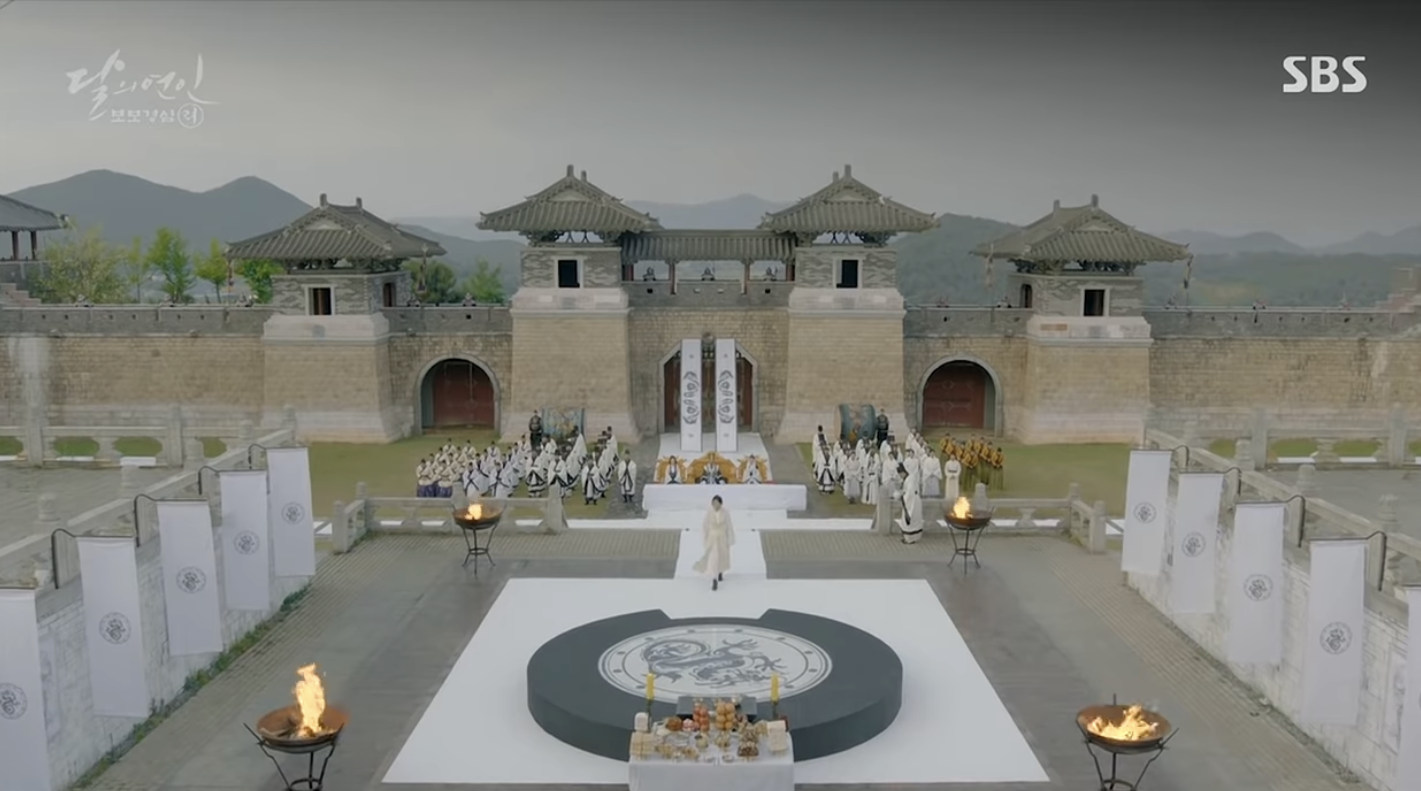 韓国ドラマ、麗〜花萌ゆる8人の皇子たち〜、麗、レイ、アイユ、イジュンギ、カンハヌル、月の恋人、ジス、撮影地、ロケ地、韓国、韓国ドラマ撮影地、韓国ドラマロケ地、ドラマ撮影地、ドラマロケ地、韓ドラ、韓ドラファン、韓国歴史ドラマ、韓国時代劇、ナジュ映像テーマパーク、羅州映像テーマパーク、抱川アートバレー、抱川、アートバレー、水原、粤華苑、水原ウォルファウォン、ウォルファウォン、江陵、船橋荘、江陵船橋荘、ソンギョジャン、丹陽、温達観光地、丹陽温達観光地、オンダル、オンダル観光地、扶余、百済文化団地、扶余百済文化団地、ペクチェ文化団地、扶余、薯童謡テーマパーク、扶余薯童謡テーマパーク、ソドンヨ、ソドンヨテーマパーク、密陽、位良池、位良地、密陽位良池、ウィヤンチ、ウィヤンモ、ミリャン、南原、広寒楼、南原広寒楼、ナムォン、クァンハンル、オザッキョ、オジャッキョ、烏鵲橋、和順、萬淵寺、ファスン、マニョンサ、マンヨンサ、IU、韓国歴史、クリエイトリップ、달의연인,보보경심려,달의연인촬영지