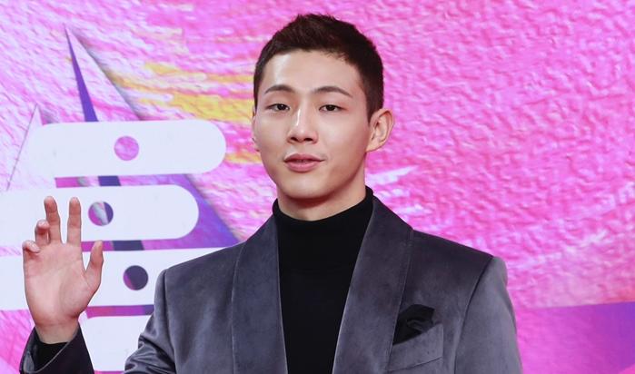 ｢学校暴力認定｣ジス、｢月が浮かぶ川｣結局降板