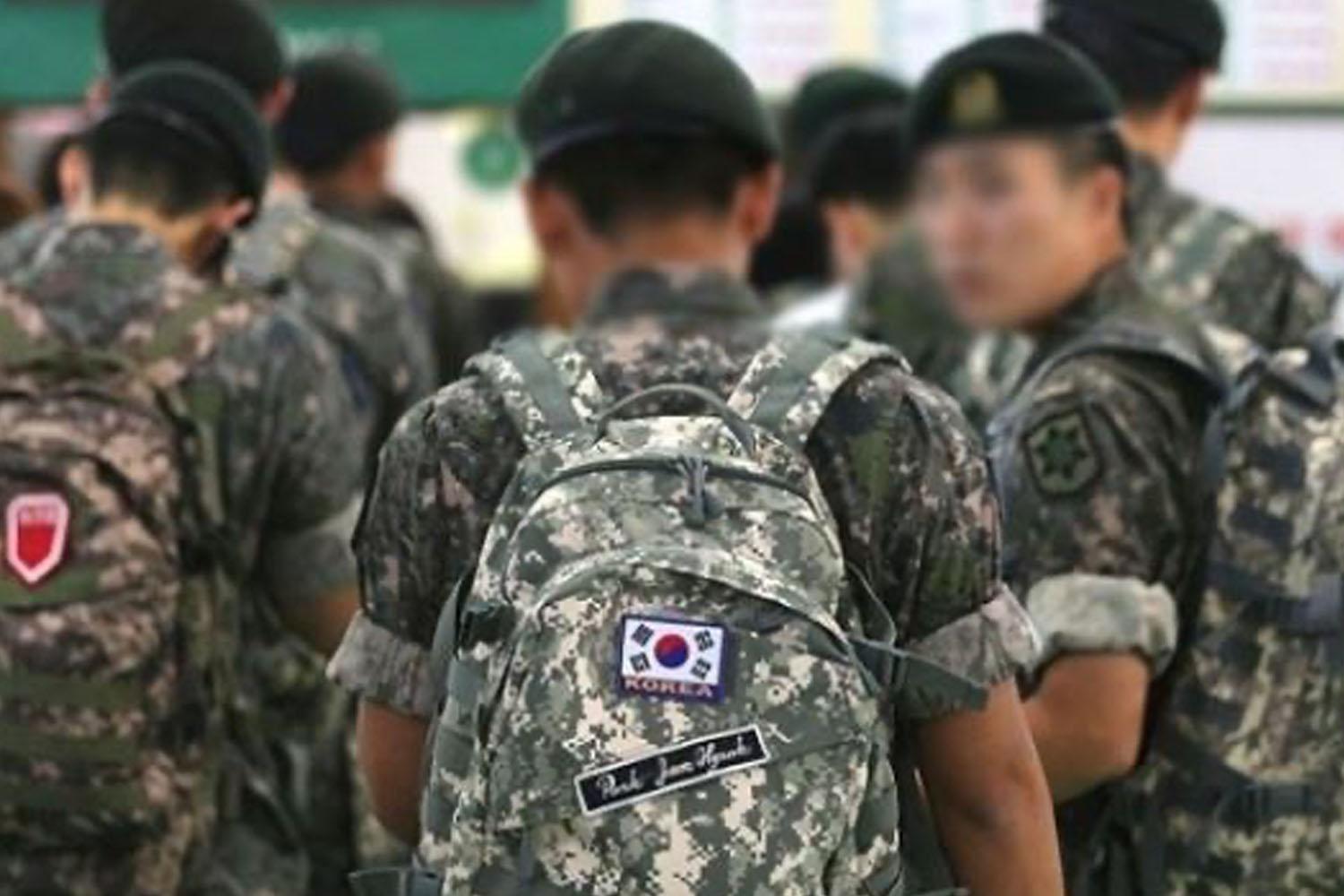 ปัจจุบันบุคคลข้ามเพศถือเป็นผู้ที่ไม่มีคุณสมบัติเข้าเกณฑ์ตามระเบียบของกองทัพเกาหลีใต้