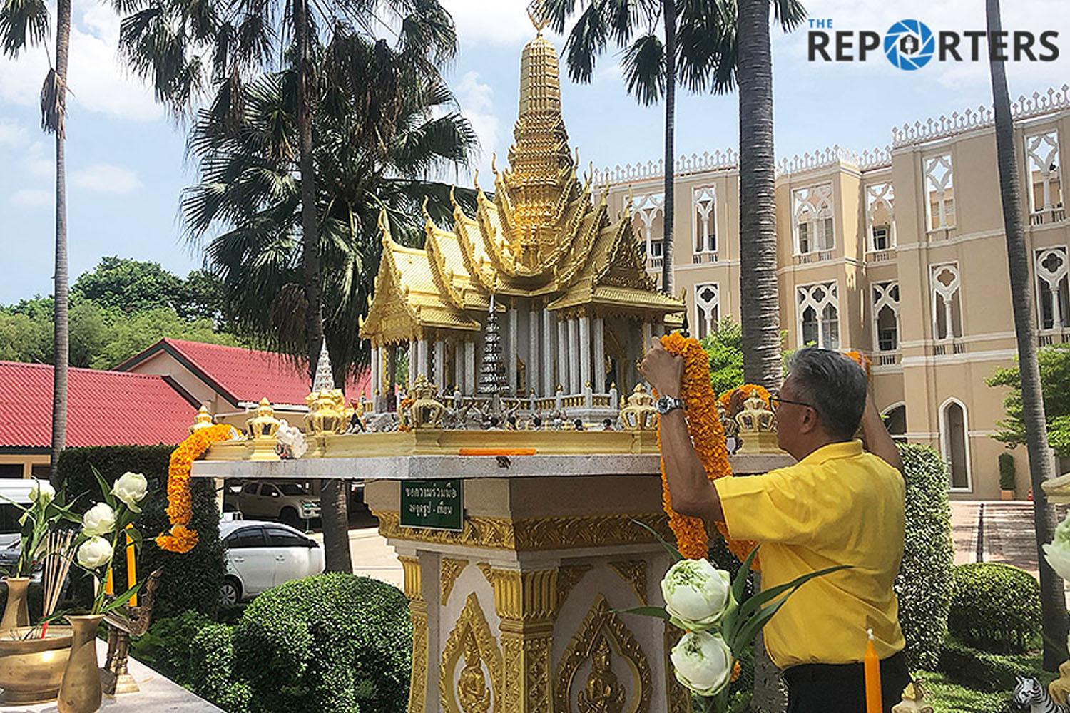 ถึงแม้คนเกาหลีบางส่วนจะมีความเชื่อเรื่องไศยศาสตร์และวิญญาณ