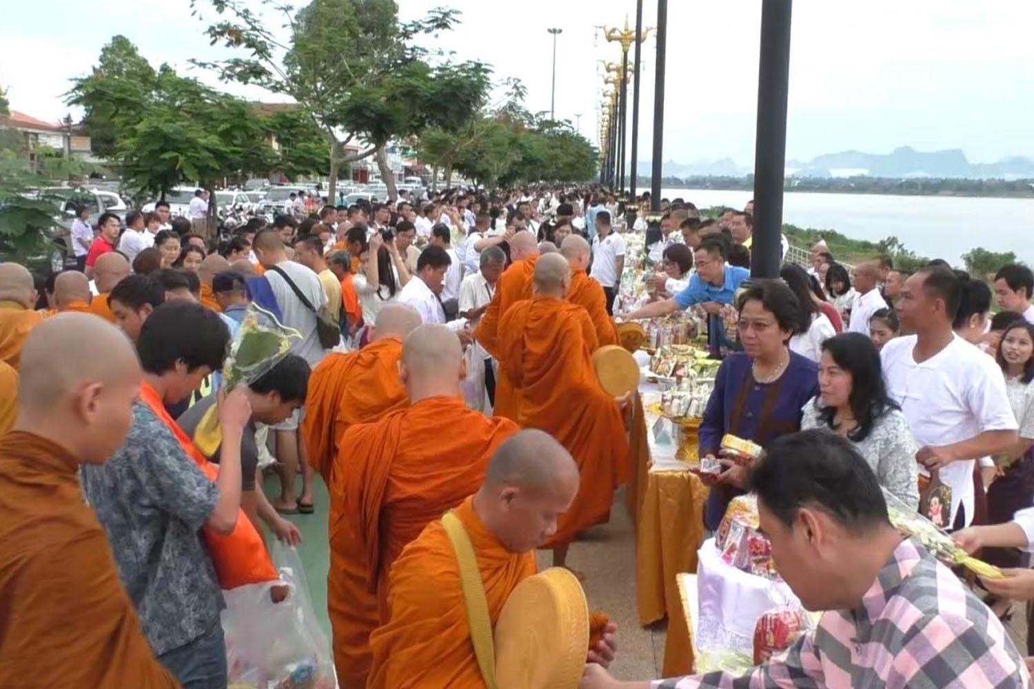 การทำบุญเป็นสิ่งที่คู่กับคนไทย